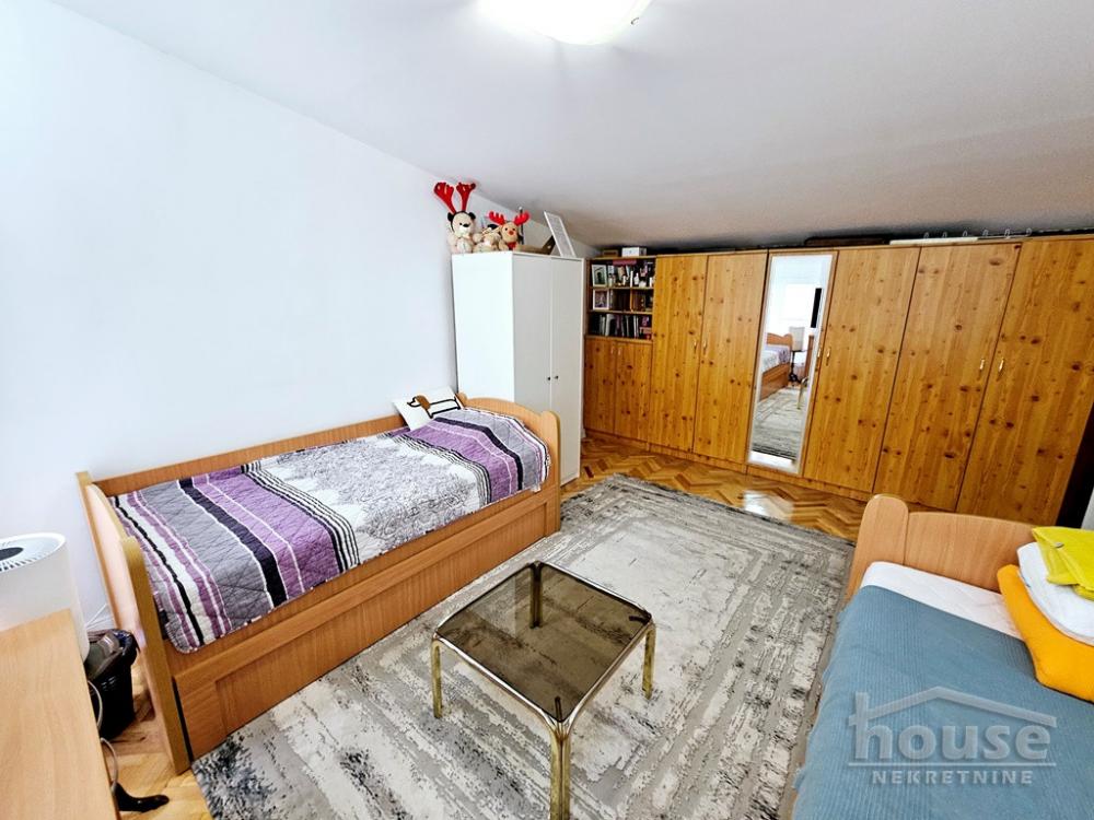 Slika 8 - Stan,NOVI SAD,CENTAR,kv: 95.00, € 280000, ID: 1064201