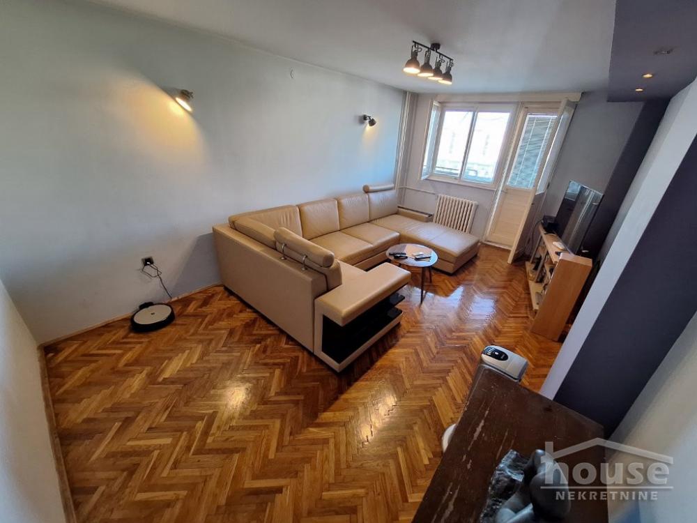 Slika 1 - Stan,NOVI SAD,BULEVAR,kv: 66.00, € 152000, ID: 1064209