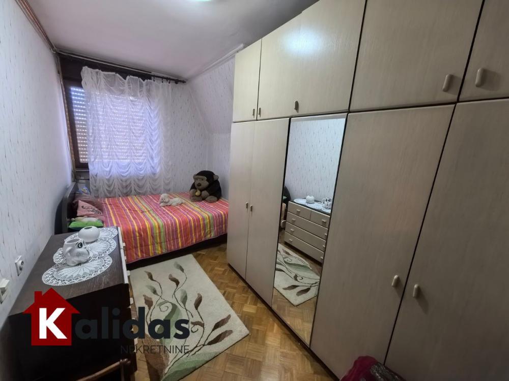 Slika 3 - Stan,NOVI SAD,TELEP,kv: 72, € 118000, ID: 1007963