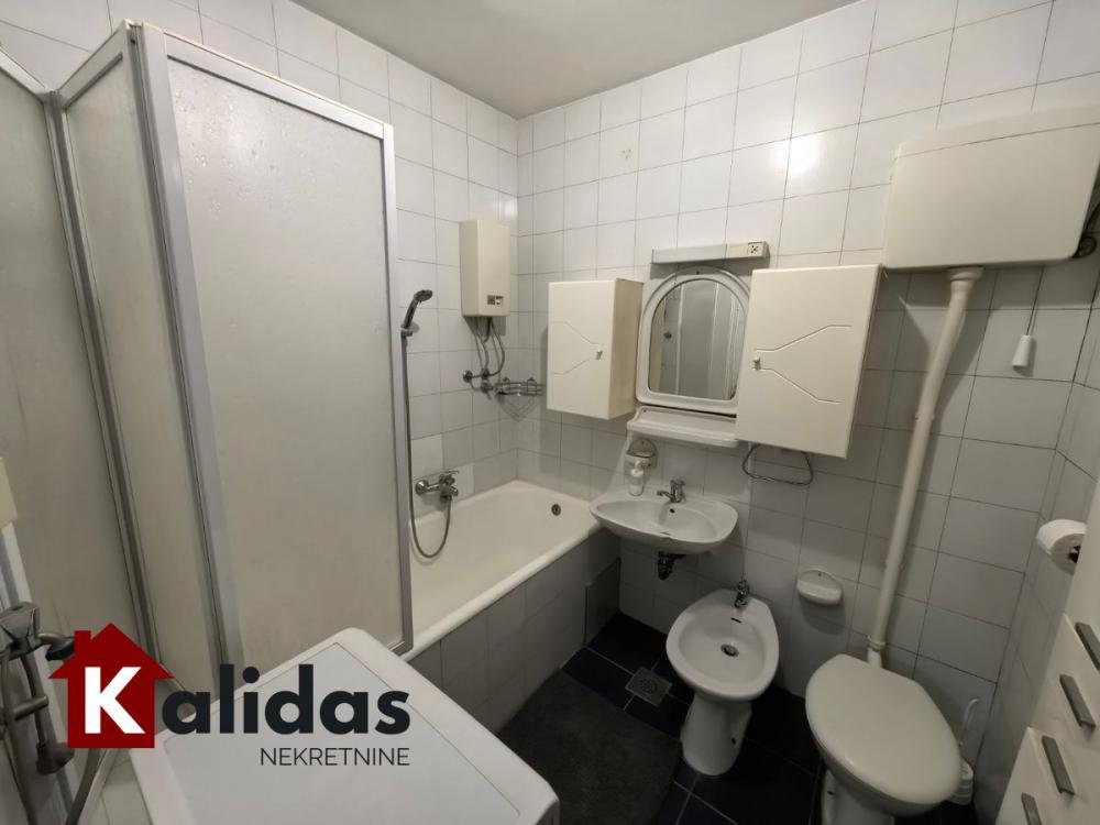 Slika 4 - Stan,NOVI SAD,TELEP,kv: 72, € 118000, ID: 1007963