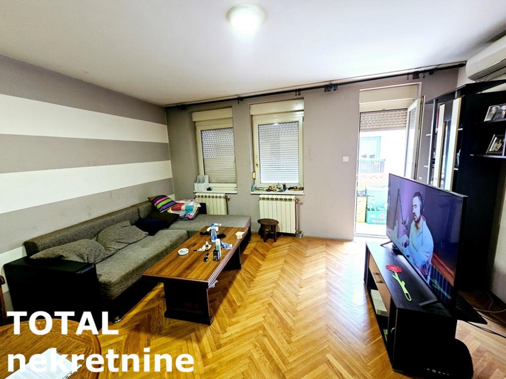 Slika 3 - Stan,NOVI SAD,BULEVAR,kv: 90.00, € 240800, ID: 1101043