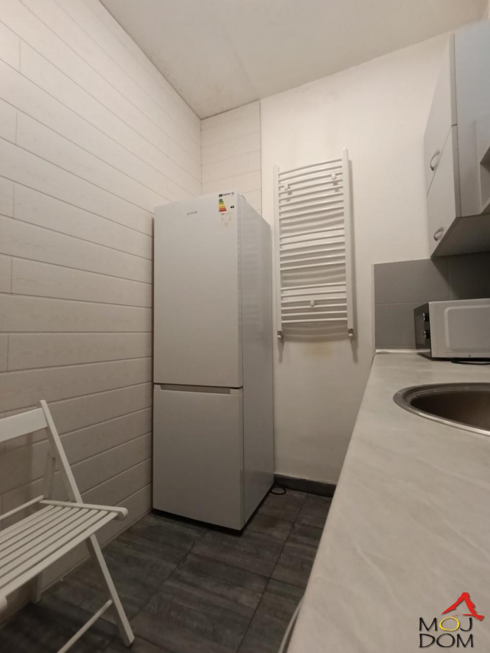 Slika 6 - Stan,NOVI SAD,CENTAR,kv: 30, € 95000, ID: 1030903