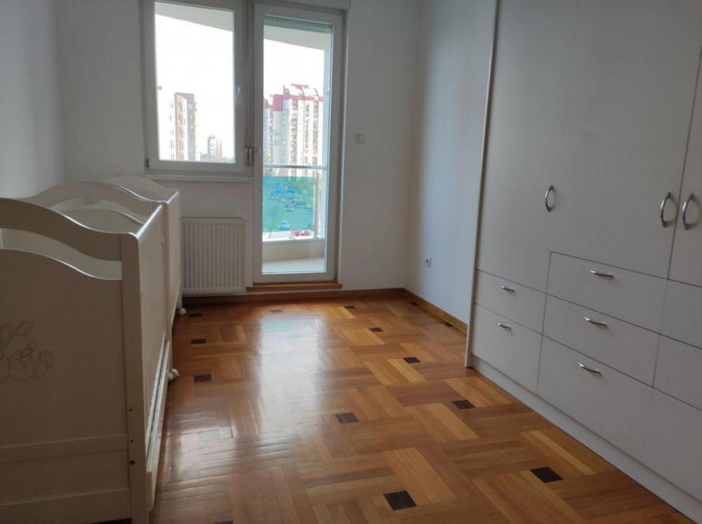 Slika 9 - Četvorosoban stan na Telepu