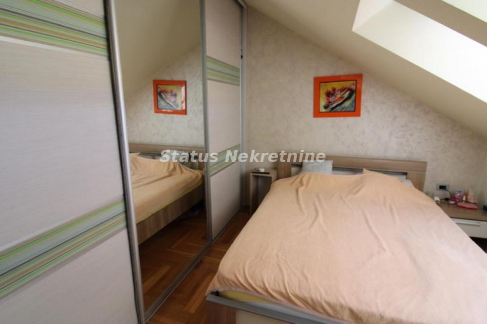 Slika 8 - Grbavica -kolo Srpskih sestara-Extra duplex sa Garažom