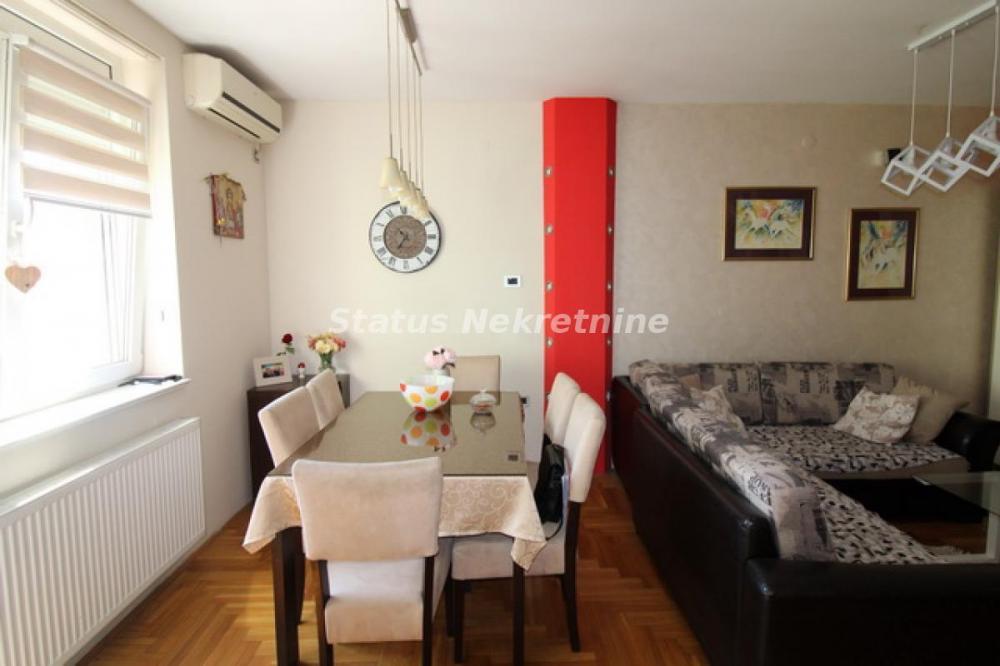 Slika 2 - Grbavica -kolo Srpskih sestara-Extra duplex sa Garažom