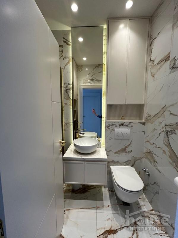 Slika 10 - Stan,NOVI SAD,SAJAM,kv: 82.00, € 254200, ID: 1064206