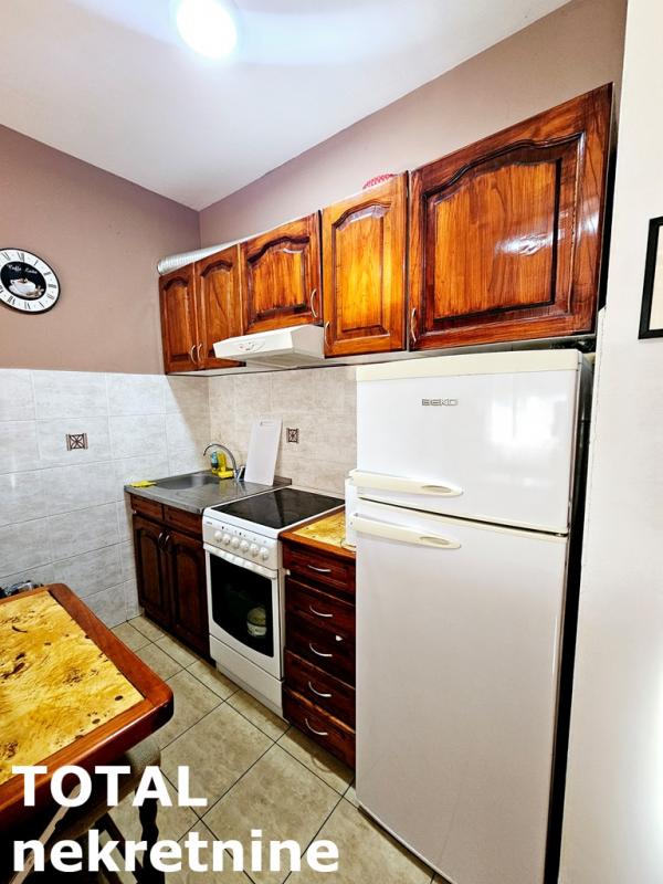 Slika 11 - Stan,NOVI SAD,CARA DUSANA,kv: 24.00, € 85000, ID: 1101090