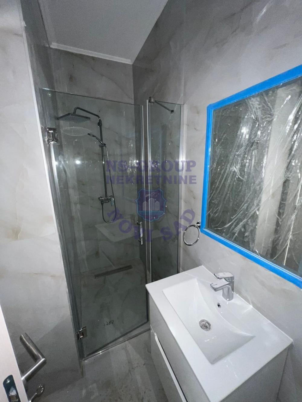 Slika 2 - Dvosoban, 43m2, Adice Novi Sad, sa terasom