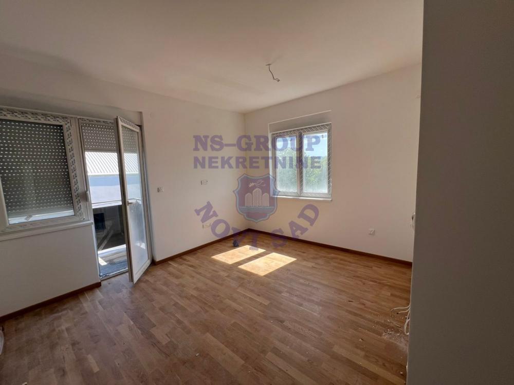 Slika 4 - Dvosoban, 43m2, Adice Novi Sad, sa terasom