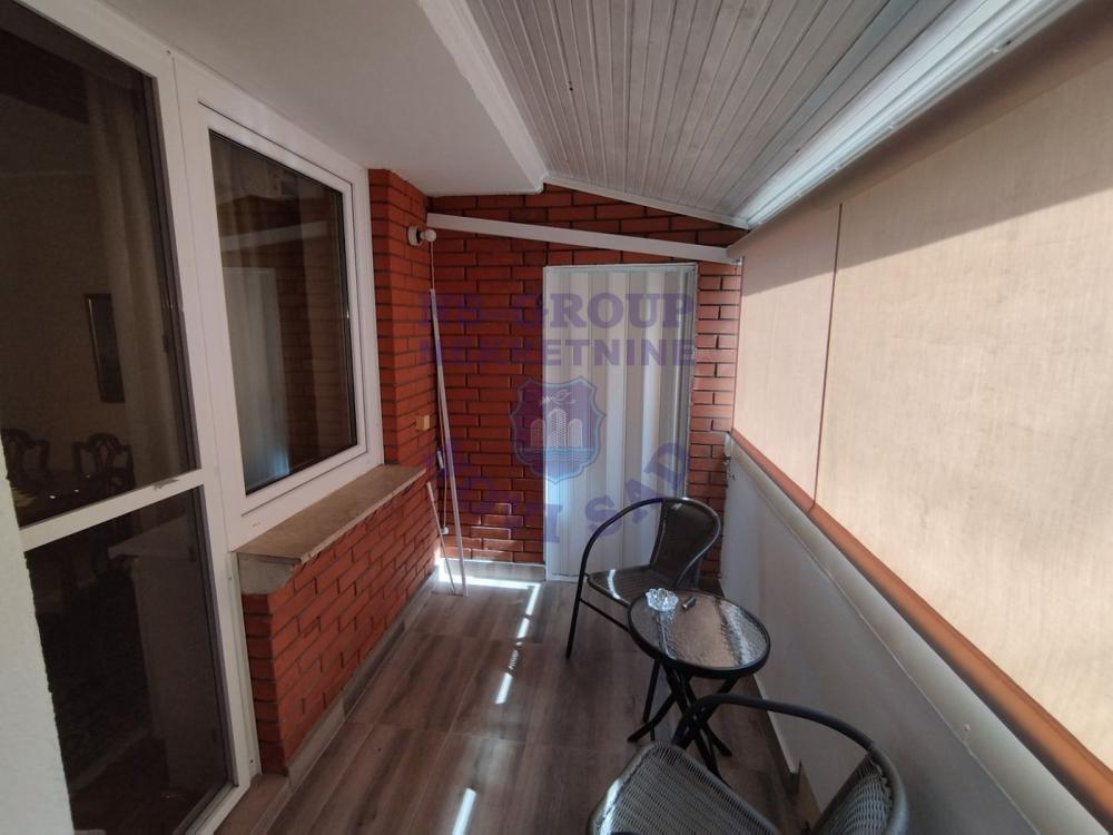 Slika 6 - Četvorosoban, 78m2, Bulevar patrijarha Pavla (Somborski bulevar) Novi Sad, sa terasom