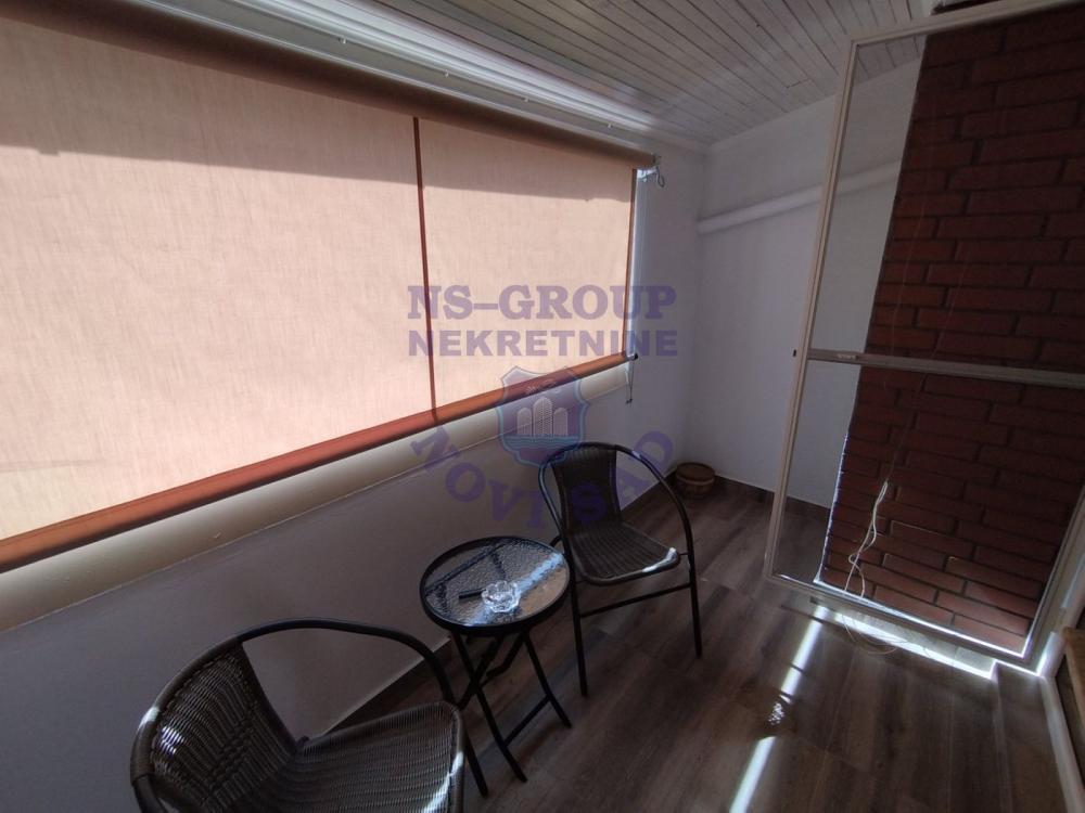 Slika 7 - Četvorosoban, 78m2, Bulevar patrijarha Pavla (Somborski bulevar) Novi Sad, sa terasom