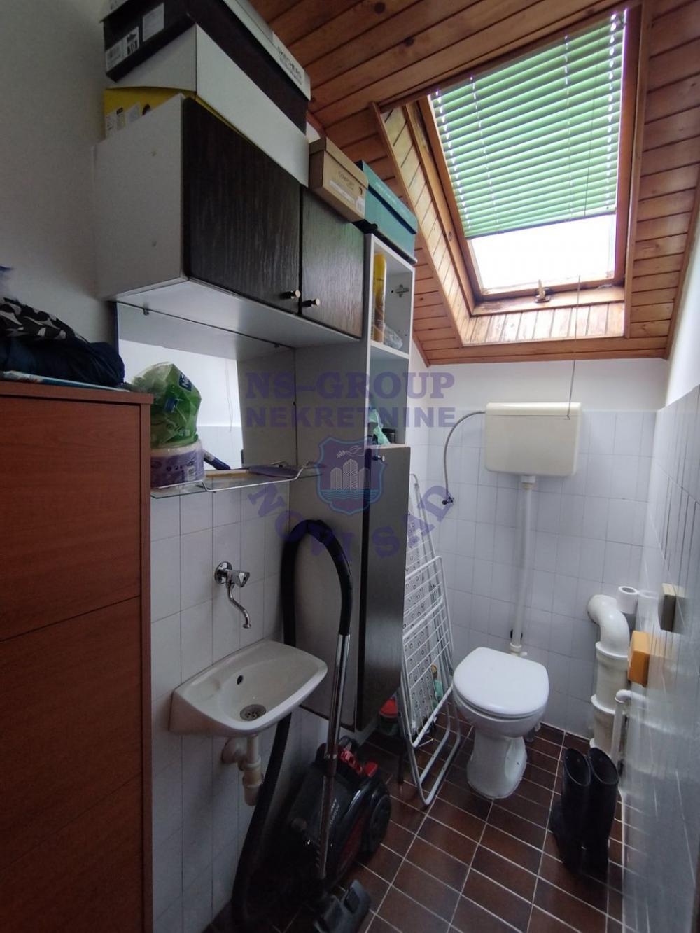 Slika 9 - Četvorosoban, 78m2, Bulevar patrijarha Pavla (Somborski bulevar) Novi Sad, sa terasom