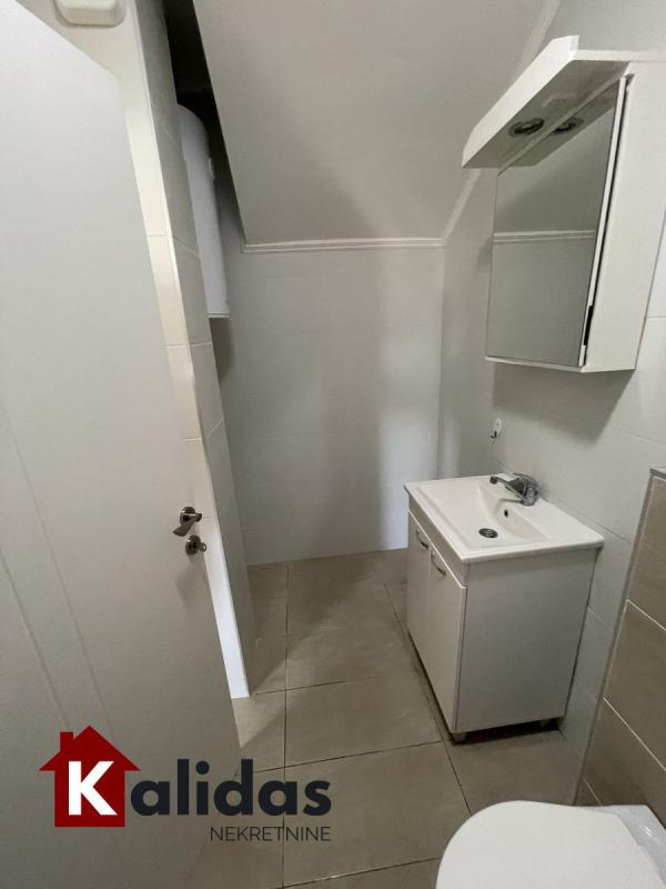 Slika 8 - Stan,NOVI SAD,TELEP,kv: 72, € 159650, ID: 1007971