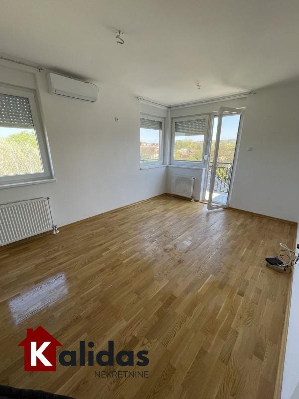 Slika 6 - Stan,NOVI SAD,TELEP,kv: 72, € 159650, ID: 1007971