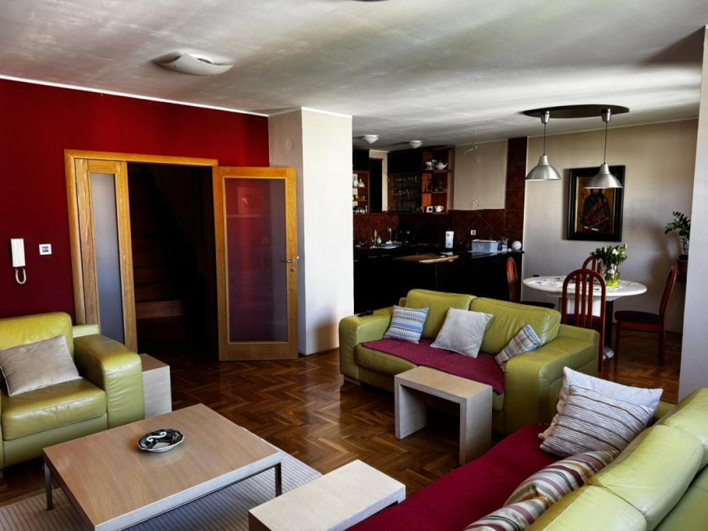 Glavna slika -Petosoban dupleks na Novoj detelinari