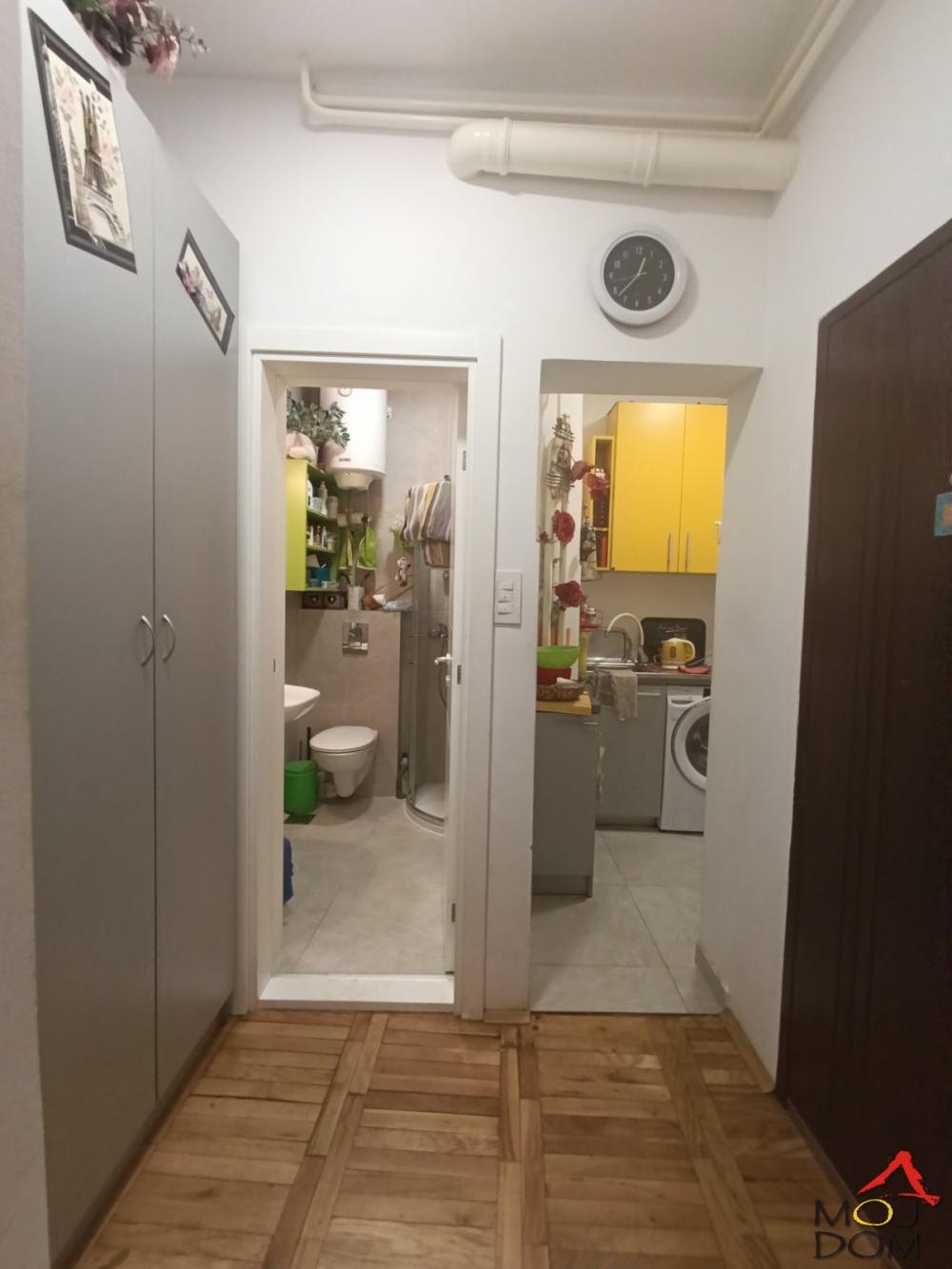 Slika 6 - Stan,NOVI SAD,BULEVAR,kv: 31, € 87550, ID: 1030916