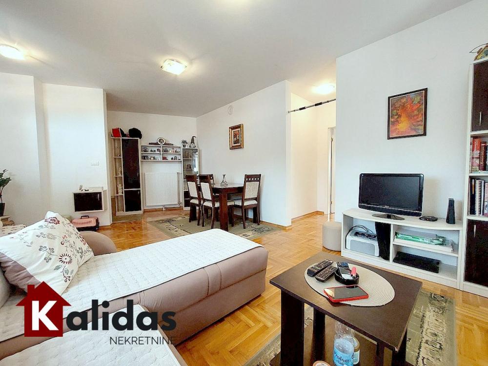 Slika 5 - Stan,NOVI SAD,TELEP,kv: 65, € 160680, ID: 1007978