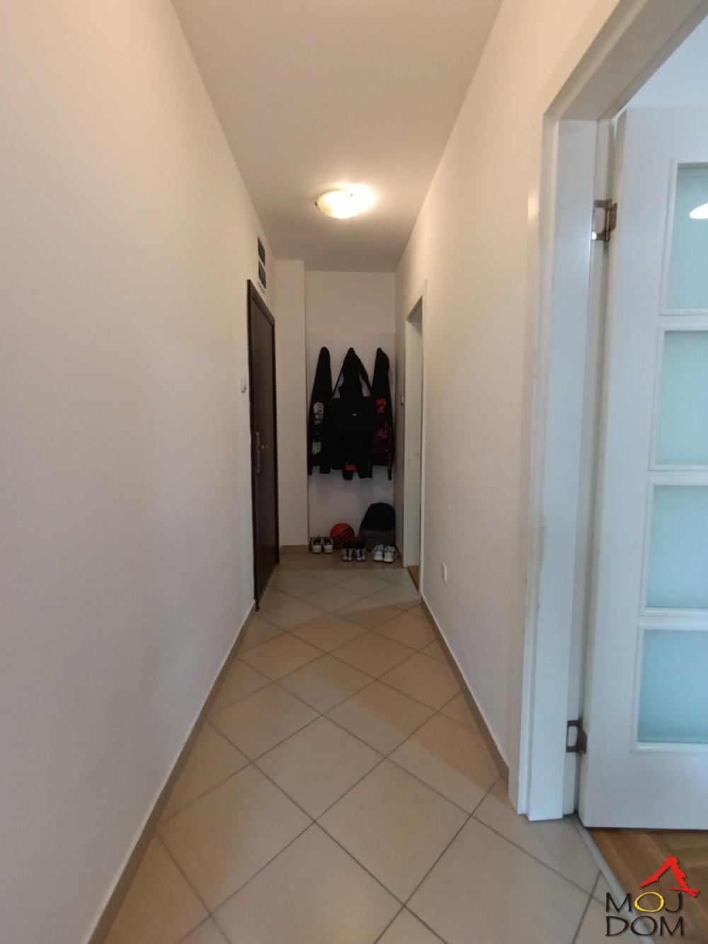 Slika 4 - Stan,NOVI SAD,NOVA DETELINARA,kv: 36, € 111240, ID: 1030913