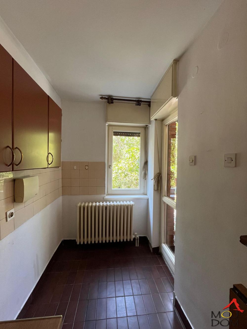 Slika 8 - Stan,NOVI SAD,ŠONSI,kv: 41, € 97850, ID: 1030923