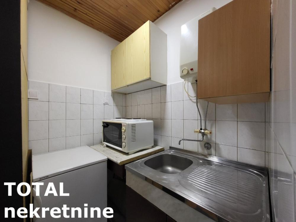 Slika 7 - Stan,NOVI SAD,GRBAVICA,kv: 21.00, € 68250, ID: 1100580