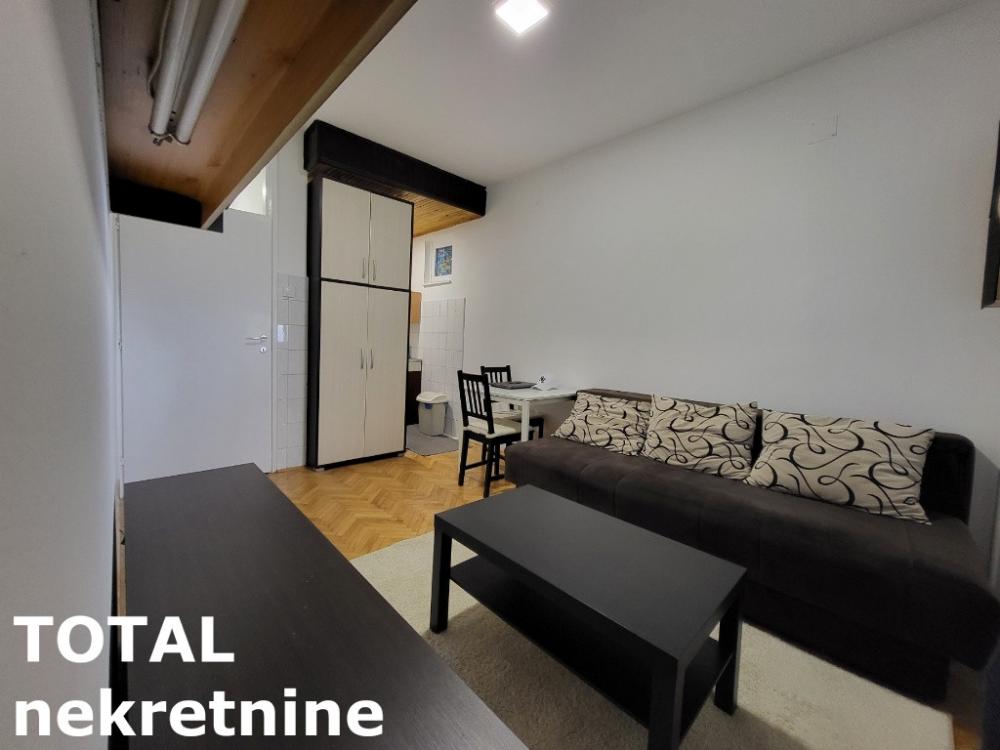 Slika 6 - Stan,NOVI SAD,GRBAVICA,kv: 21.00, € 68250, ID: 1100580