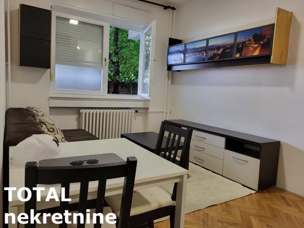 Slika 3 - Stan,NOVI SAD,GRBAVICA,kv: 21.00, € 68250, ID: 1100580