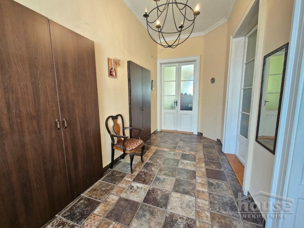 Slika 2 - Stan,NOVI SAD,CENTAR,kv: 88.00, € 320000, ID: 1064258