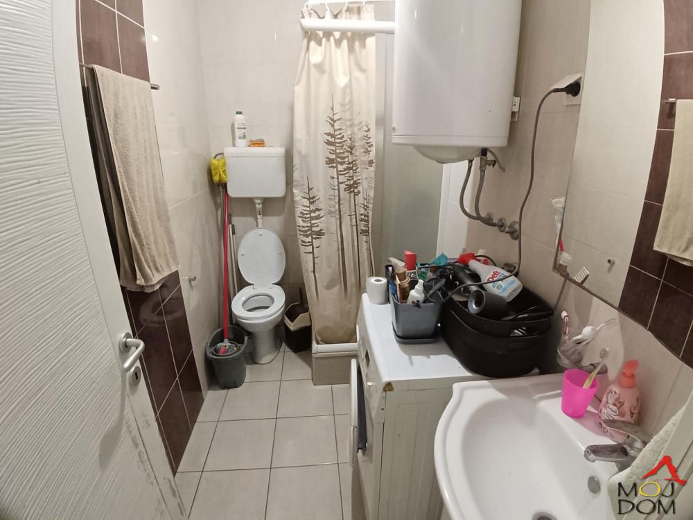 Slika 7 - Stan,NOVI SAD,BULEVAR EVROPE,kv: 49, € 123600, ID: 1030933