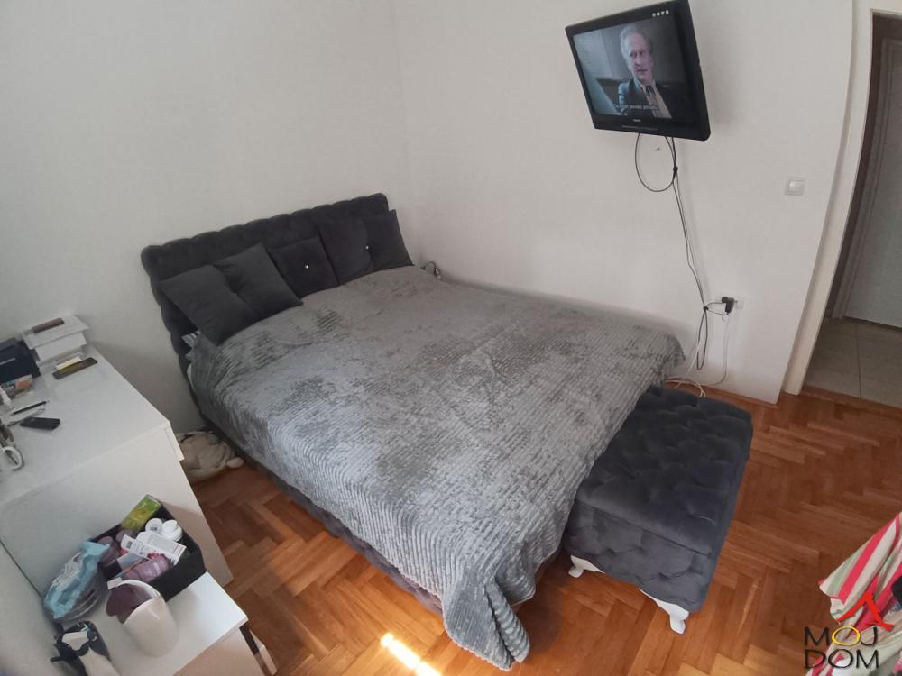 Slika 4 - Stan,NOVI SAD,BULEVAR EVROPE,kv: 49, € 123600, ID: 1030933