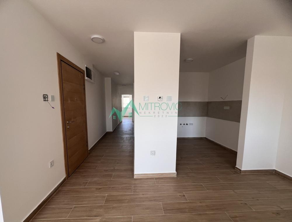 Glavna slika -Četvorosoban, 96m2, Telep Novi Sad, sa terasom, sa parkingom