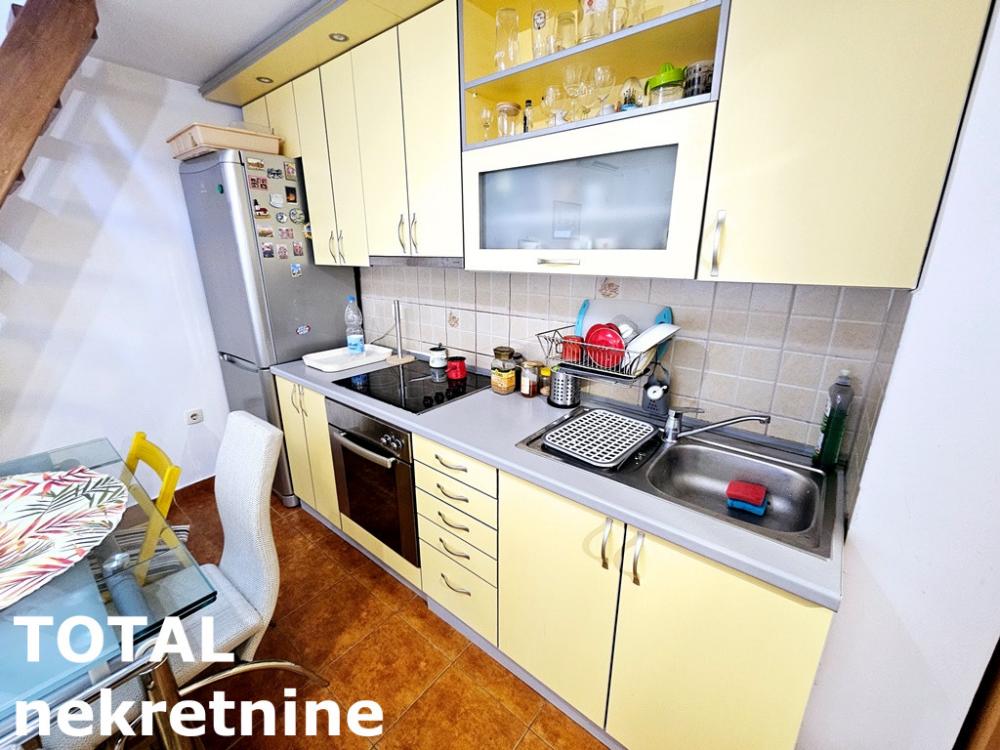 Slika 9 - Stan,NOVI SAD,CENTAR,kv: 54.00, € 111650, ID: 1101140