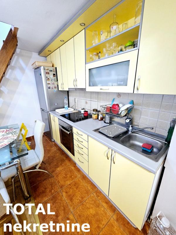 Slika 10 - Stan,NOVI SAD,CENTAR,kv: 54.00, € 111650, ID: 1101140