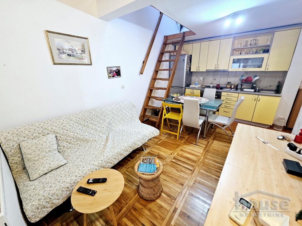 Slika 2 - Stan,NOVI SAD,CENTAR,kv: 54.00, € 111650, ID: 1064292