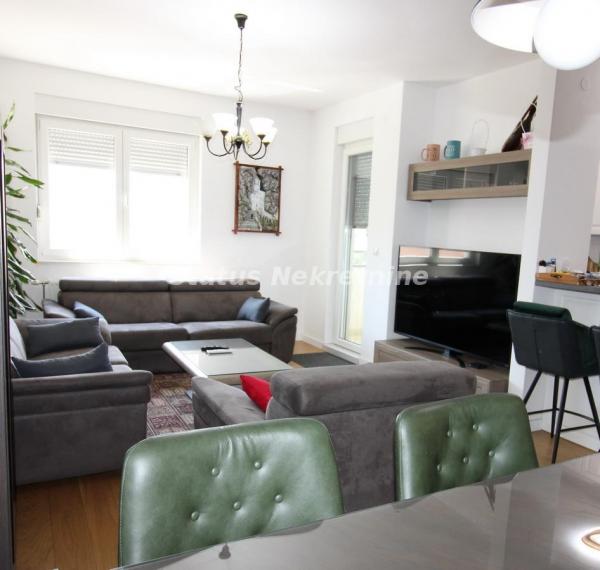 Slika 4 - Novi Sad - Lux četvorosoban stan u blizini keja