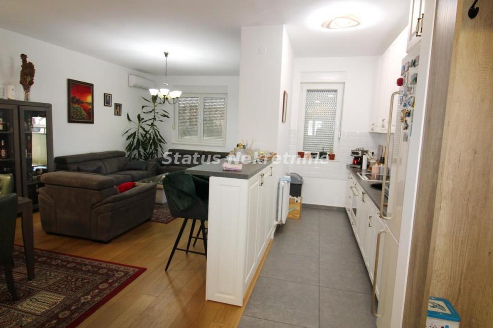 Slika 3 - Novi Sad - Lux četvorosoban stan u blizini keja