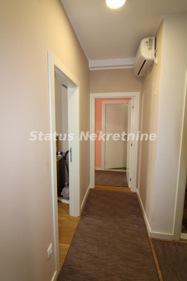 Slika 6 - Novi Sad - Lux četvorosoban stan u blizini keja