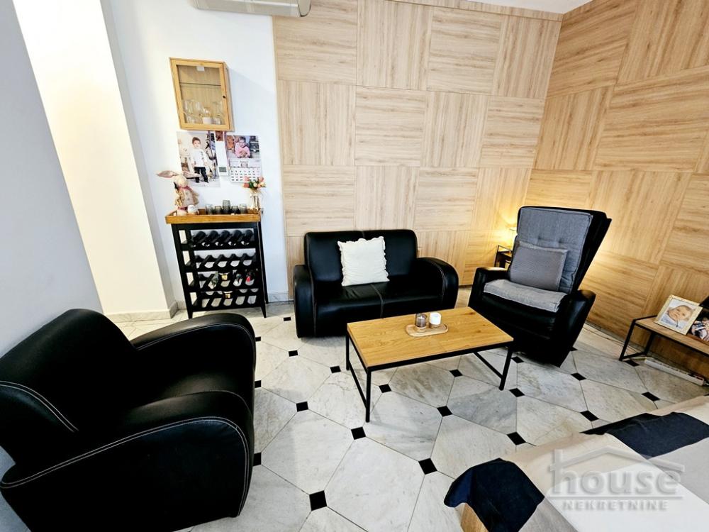 Slika 4 - Stan,NOVI SAD,CENTAR,kv: 59.00, € 159650, ID: 1064284