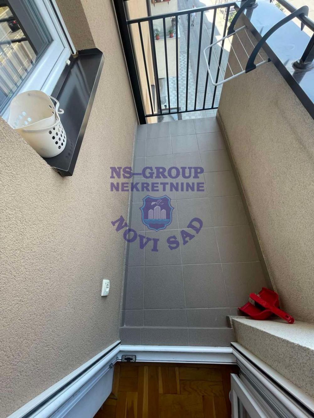 Slika 3 - Dvosoban Bulevar patrijarha Pavla, Novi Sad