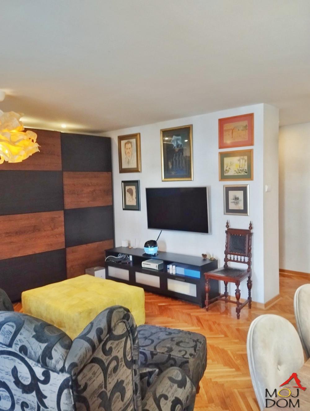 Slika 3 - Stan,NOVI SAD,LIMAN 4,kv: 86, € 235850, ID: 1030602