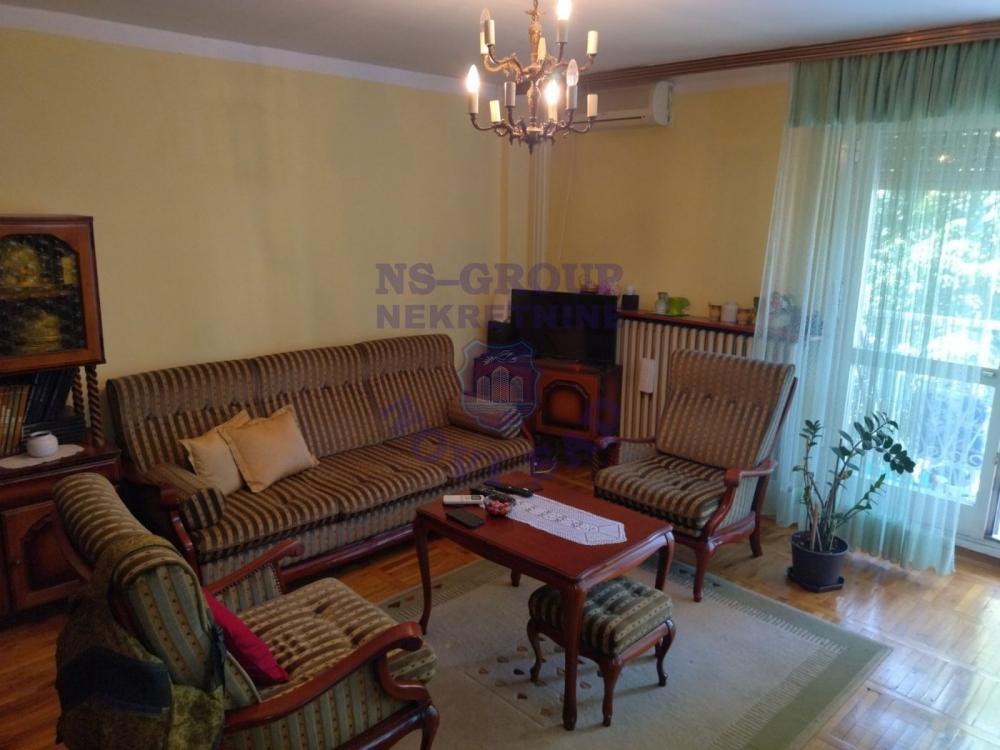 Slika 9 - Trosoban, 67m2, sa terasom, ima lift