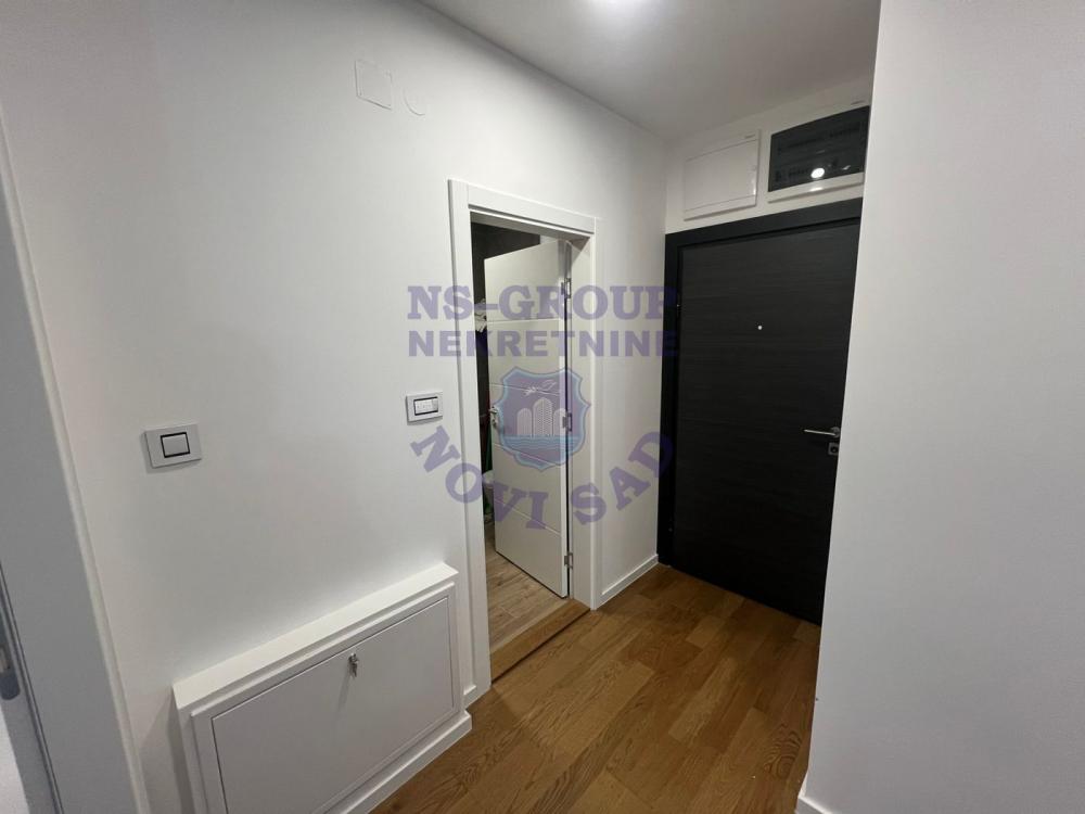 Slika 7 - SA GARAZOM TROSOBAN  GRBAVICA BLIZU SPENSA