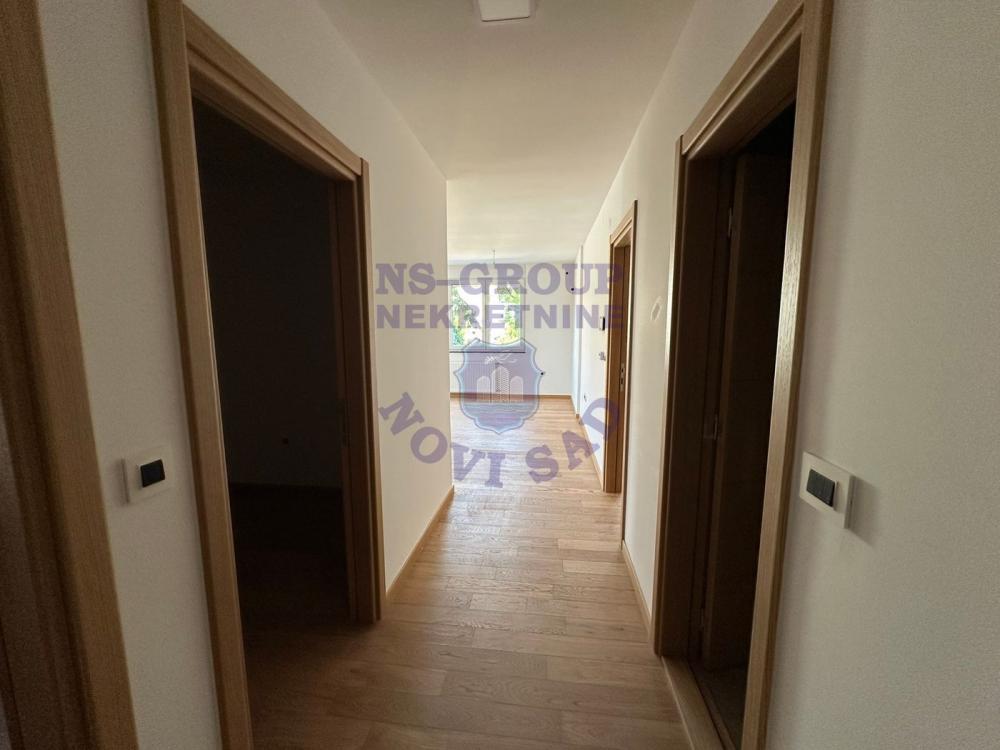 Slika 2 - Četvorosoban stan na potezu Bulevara Evrope