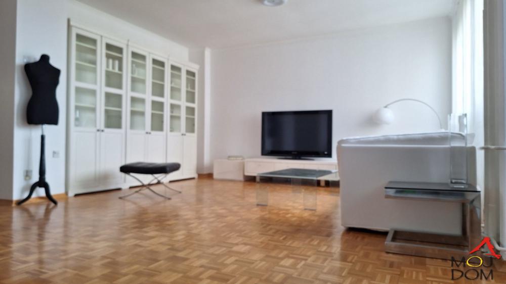 Slika 7 - Stan,NOVI SAD,BULEVAR,kv: 60, € 169950, ID: 1030948