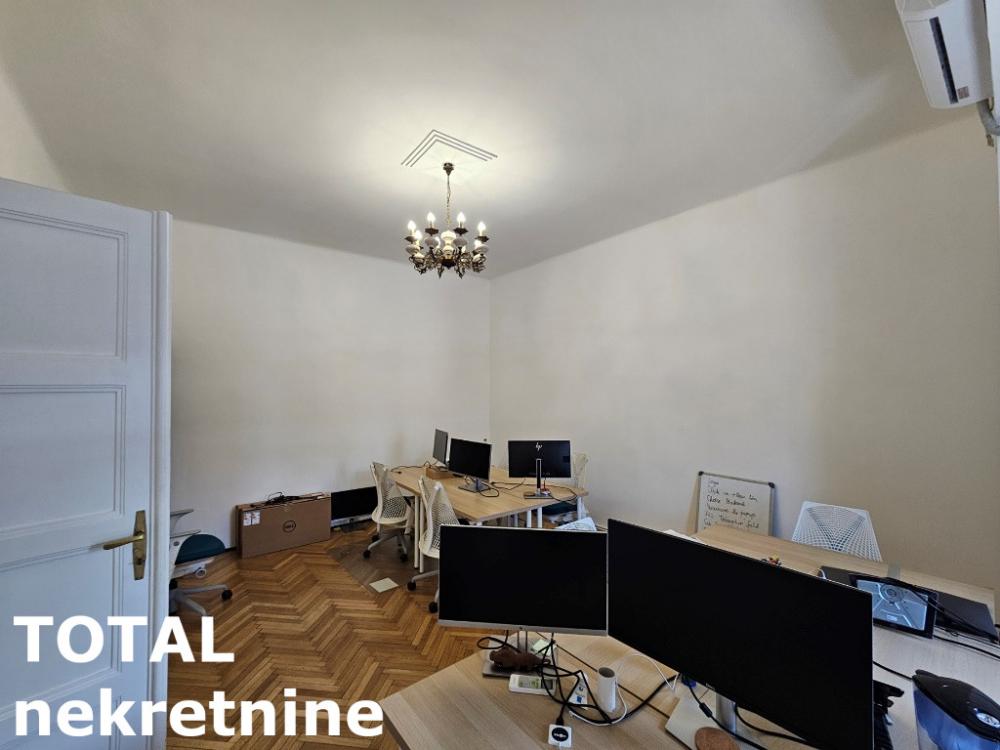 Slika 2 - Stan,NOVI SAD,CENTAR,kv: 119.00, € 368900, ID: 1100831