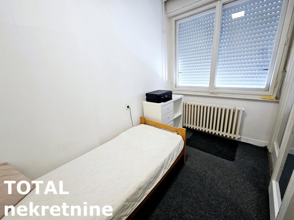 Slika 9 - Stan,NOVI SAD,LIMAN 1,kv: 44.00, € 132000, ID: 1101152