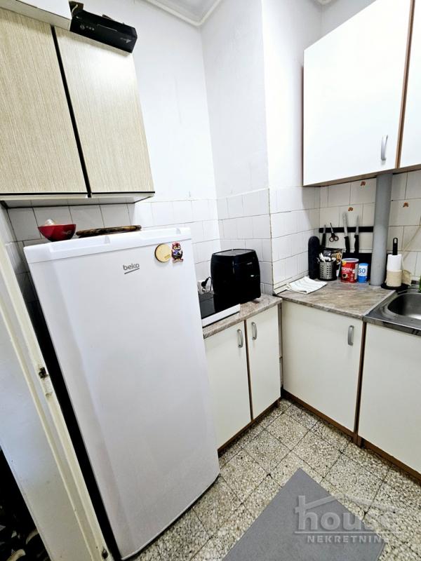 Slika 11 - Stan,NOVI SAD,LIMAN 1,kv: 44.00, € 132000, ID: 1064304