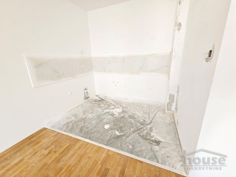 Slika 4 - Stan,NOVI SAD,TELEP,kv: 56.00, € 138430, ID: 1064305