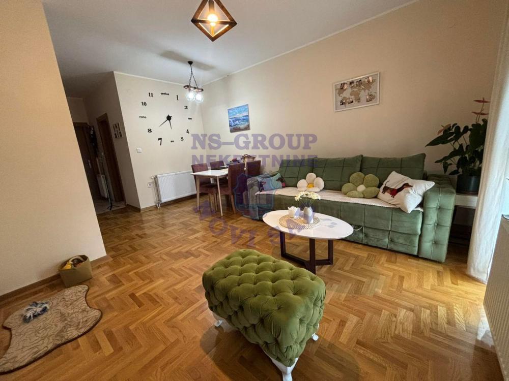 Slika 2 - FANTASTICAN POLUNAMESTEN 92.700e