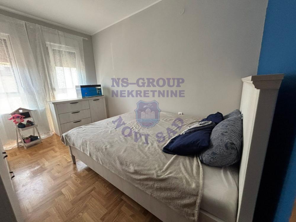 Slika 11 - FANTASTICAN POLUNAMESTEN 92.700e