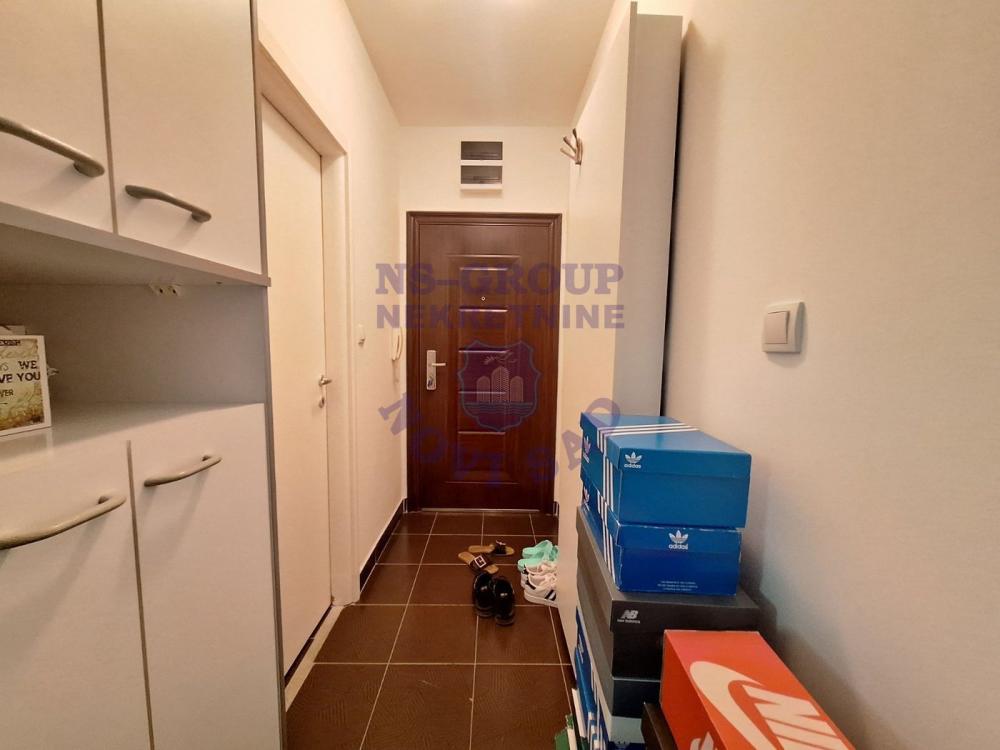 Slika 3 - Prodaja stana, sa terasom, ima lift